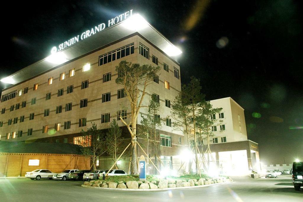 Sunjin Grand Hotel Ulánbátor Kültér fotó