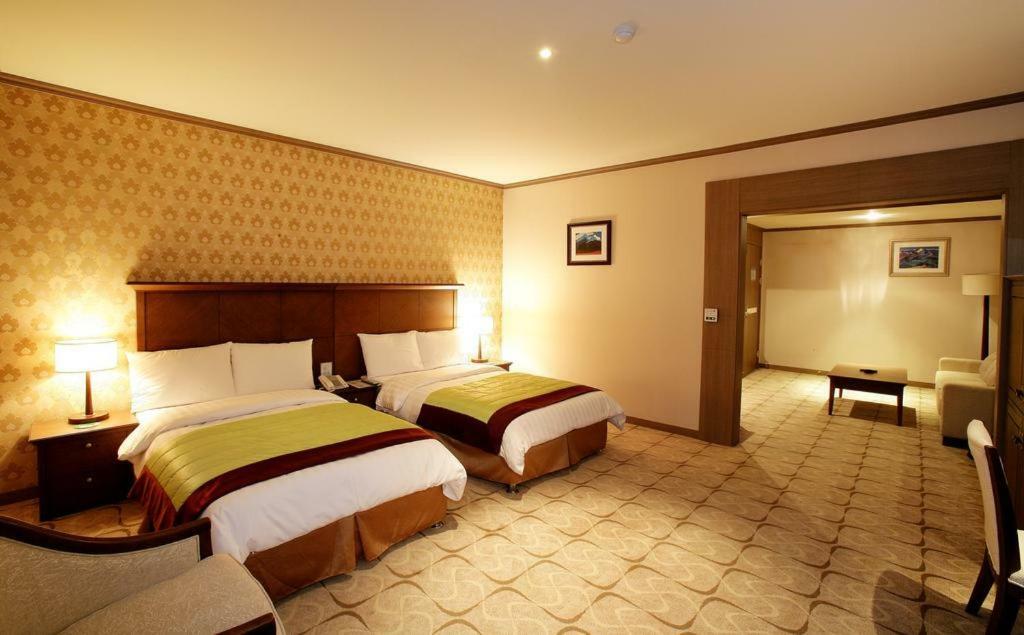 Sunjin Grand Hotel Ulánbátor Kültér fotó